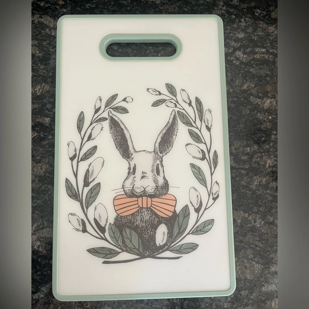 New Rabbit Cutting Board 14.5” X 9”